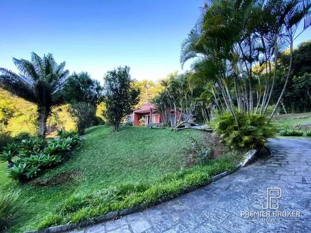Imagem 6: Casa com 4 Dormitórios À Venda, 133 M² por R$ 1.350.000,00 - Golfe - Teresópolis/Rj