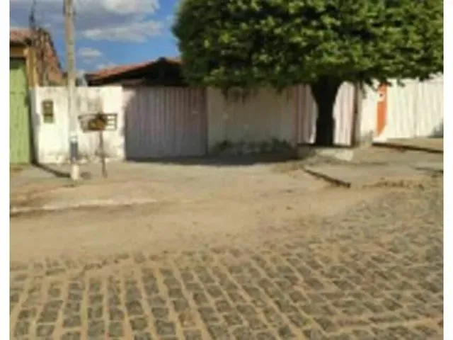 Imagem 1: Casa em Leilão - Alcides de Oliveira Dourado - Paratinga - Ba