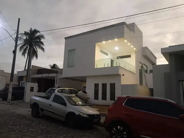 Imagem: Casa em Condômino Fechado com 200 M²