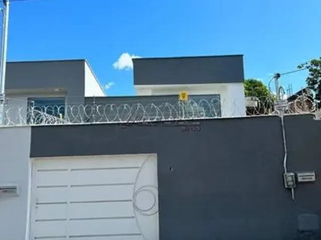 Imagem: Casa À Venda 3 Quartos, 3 Suites, 2 Vagas