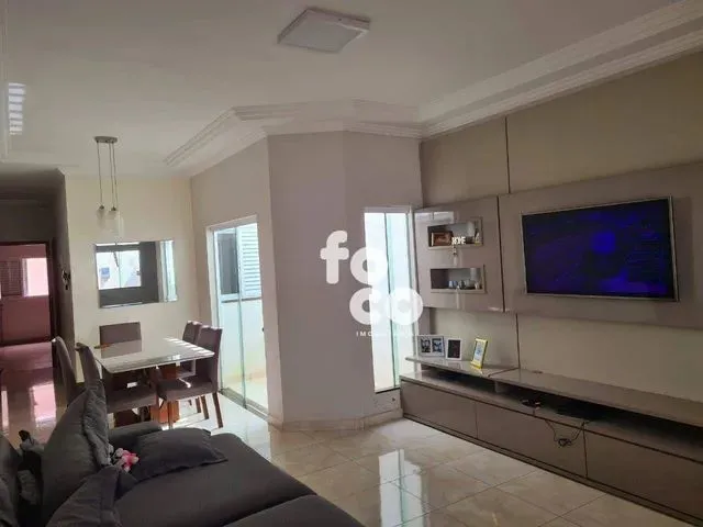 Imagem: Casa com 3 Dormitórios À Venda, 210 M²
