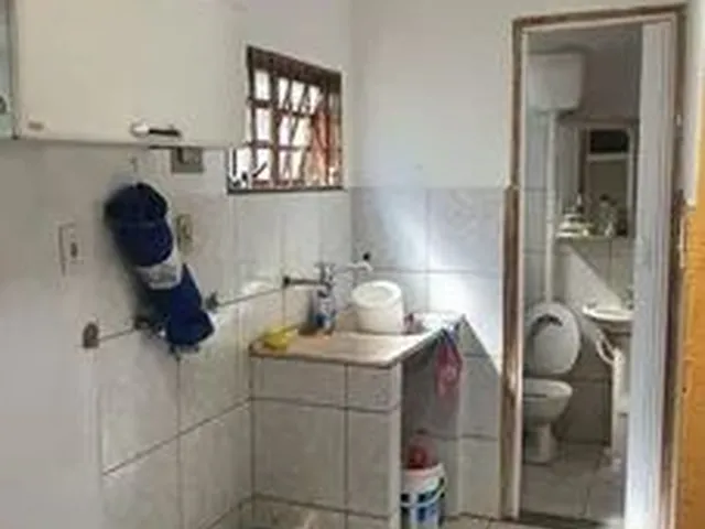 Imagem 4: Casa com 3 Dormitórios para Alugar, por R$ 1.400/Mês - Setor Tradicional - São