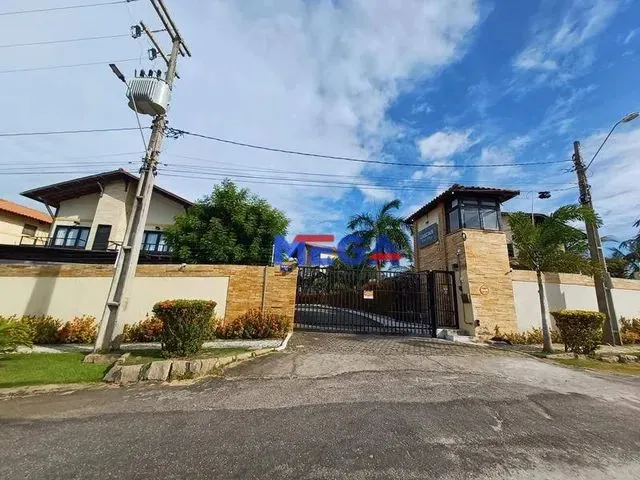 Imagem: Casa com 3 Quartos para Alugar no Bairro