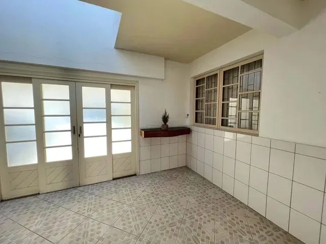 Imagem 3: Casa com Piscina Alto Padrão