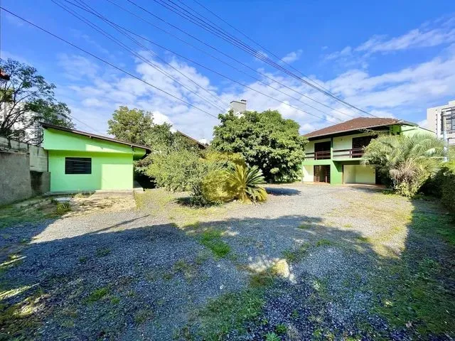 Imagem: Casa com 5 Dormitórios para Alugar - Velha