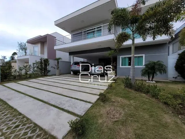 Imagem: Casa com 5 Dormitórios À Venda, 298 M²