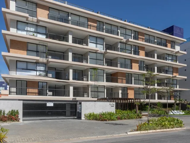 Imagem: O apartamento possui 2 Dormitórios, 1 Suíte, 2 Banheiros,