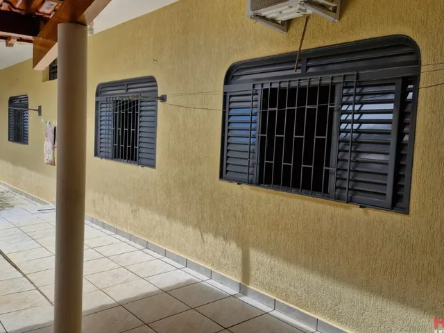 Imagem 2: Vende se casa na Estação