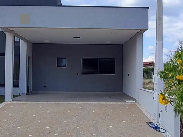 Imagem: A casa em condomínio possui 3 Dormitórios, 3 Suítes, 1