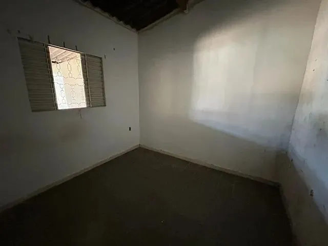 Imagem 3: Casa Simples de 2 Quartos na Qno 18