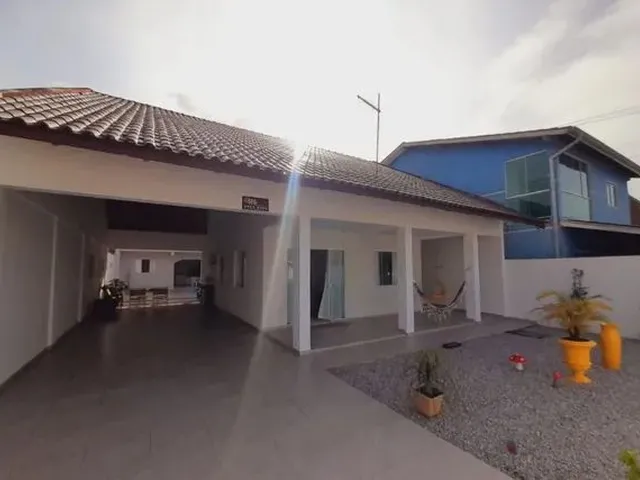 Imagem: Casa com Piscina e Sobrado Ld03