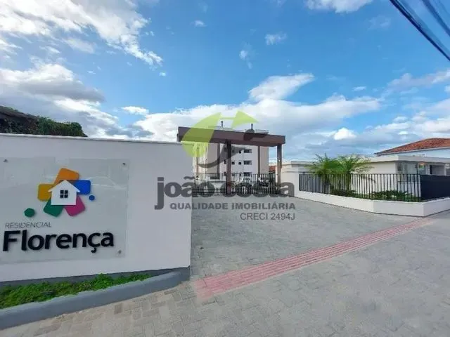 Imagem: O apartamento possui 2 Dormitórios, 1 Banheiro, 1 Vaga na