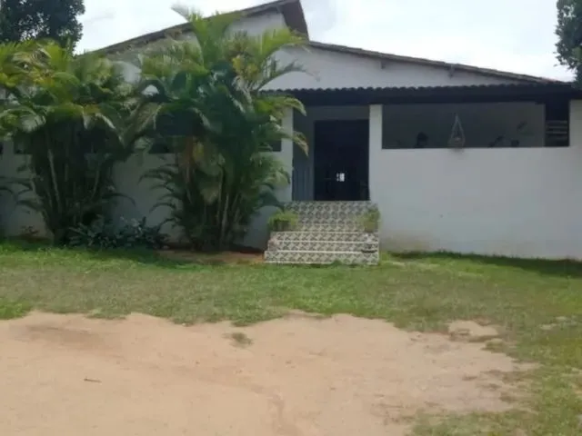 Imagem: Casa com 5 Quartos com Piscina para Venda/Aluguel