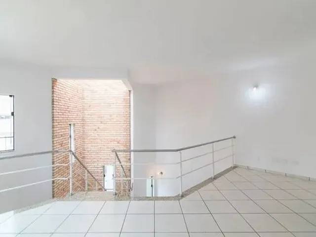 Imagem 11: Sobrado para Venda e para Alugar - 240 M² - 03 Dormitórios Sendo Uma Suíte