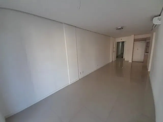 Imagem 13: Apartamento de 2 Quartos para Alugar no Bairro Campeche