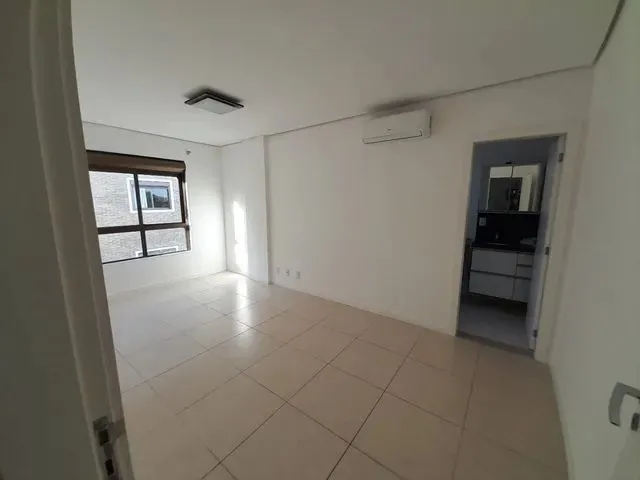 Imagem 10: Apartamento de 2 Quartos para Alugar no Bairro Campeche