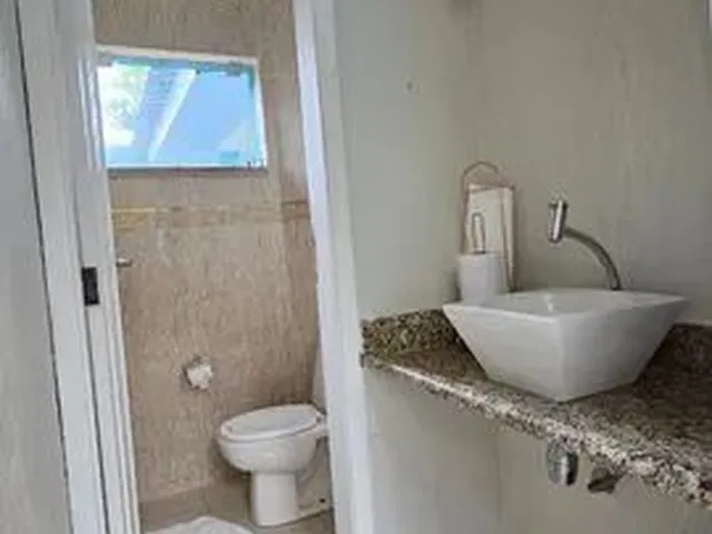 Imagem 6: Cond. Ponta Negra 1. Alugo Casa Mobiliada com 3 Suites, Sala para 3 Ambientes e 3 Vagas
