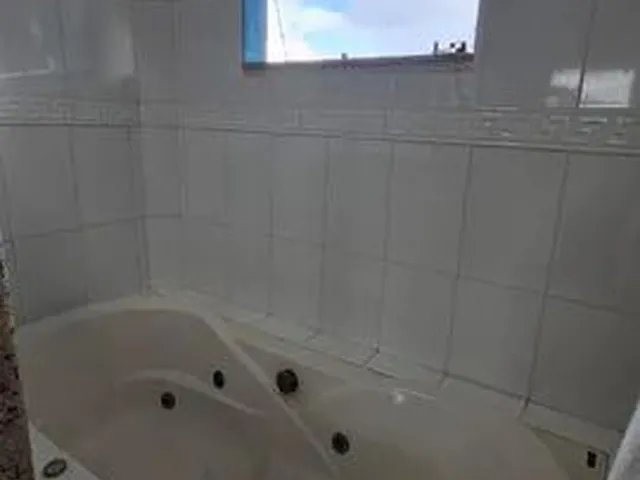 Imagem 9: Cond. Ponta Negra 1. Alugo Casa Mobiliada com 3 Suites, Sala para 3 Ambientes e 3 Vagas