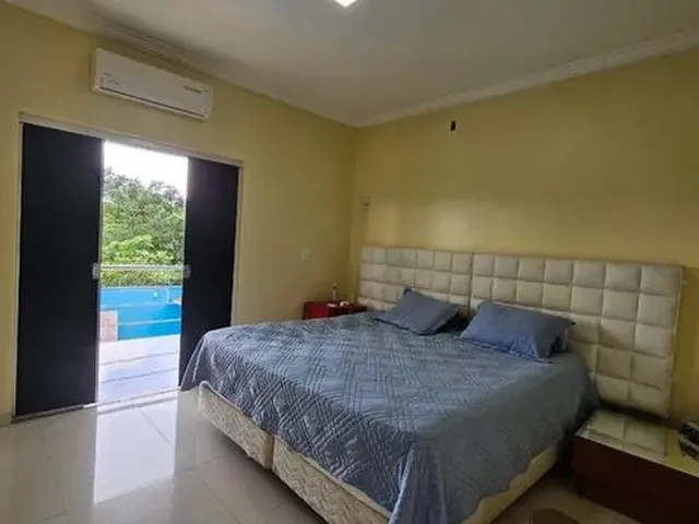 Imagem 10: Cond. Ponta Negra 1. Alugo Casa Mobiliada com 3 Suites, Sala para 3 Ambientes e 3 Vagas