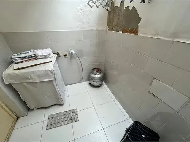 Imagem 11: Apartamento Térreo de 2 Quartos com Sala, Cozinha e Banheiro, com Área Externa Pequena