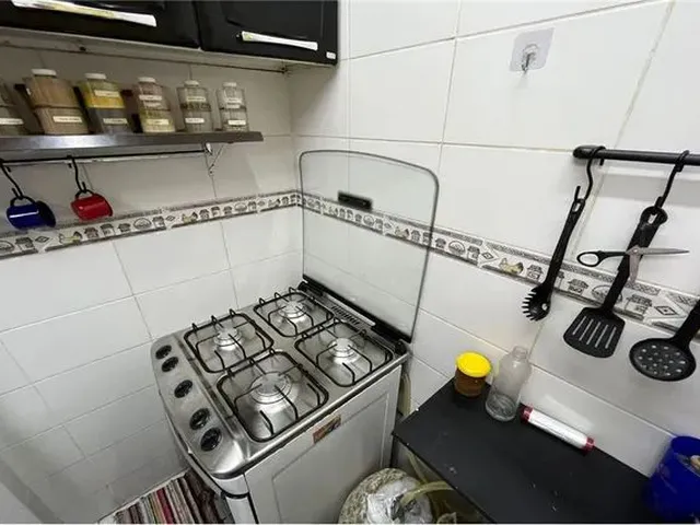 Imagem 3: Apartamento Térreo de 2 Quartos com Sala, Cozinha e Banheiro, com Área Externa Pequena