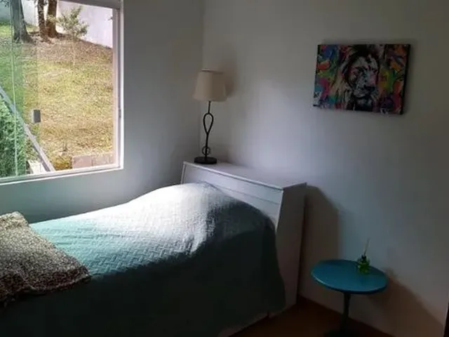 Imagem: Quarto Mobiliado em Sobrado de santa Felicidade