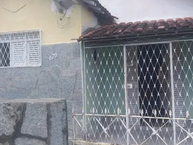 Imagem: Casa nos Expedicionários - Terreno Enorme