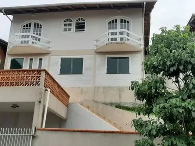 Imagem: Casa Alvenaria 3 Pisos Fundos Vila Germânica