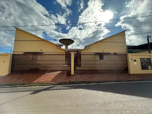 Imagem: Condomínio com 7 Apartamentos