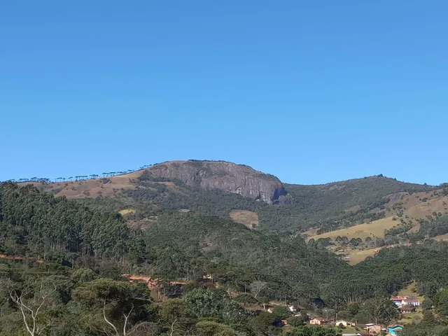 Imagem: Lindo Terreno com vista para Pedra do Jair