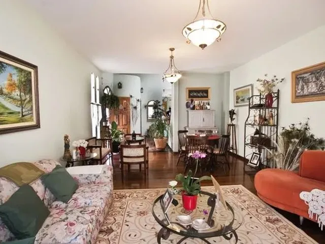 Imagem: Casa para Alugar com 450M², 4 Quartos e