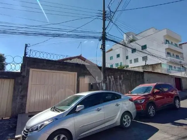 Imagem: Casa para Aluguel, 4 Quartos, 1 Suíte