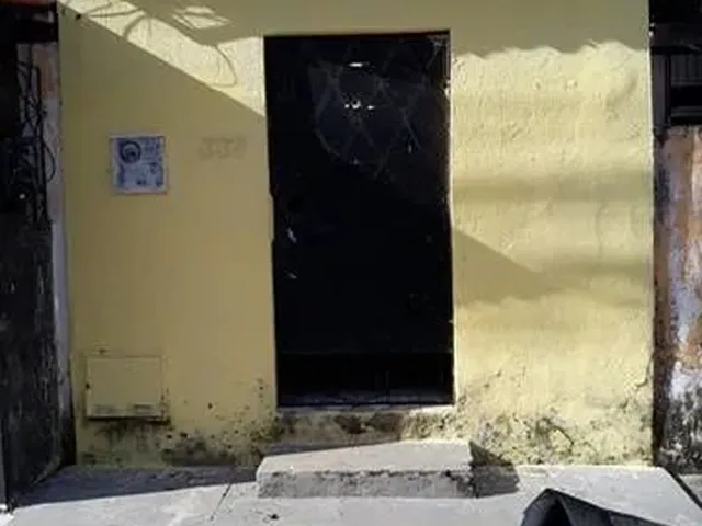 Imagem 4: Próximo Ao Centro Educacional Moreira Menezes, Igreja Batista Vale da Benção, Farmacia