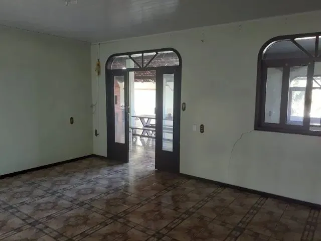 Imagem 5: Aluga-Se Sobrado ( Parte de Cima