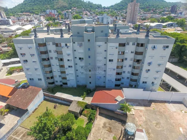 Imagem: Excelente apartamento semi-novo com churrasqueira