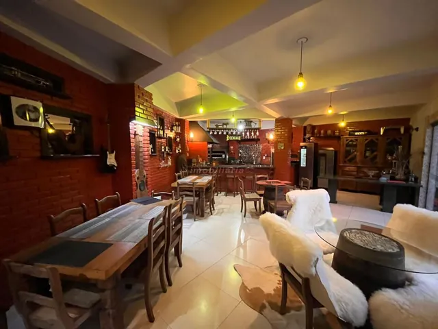 Imagem 3: Imóvel comercial e residencial na Via2