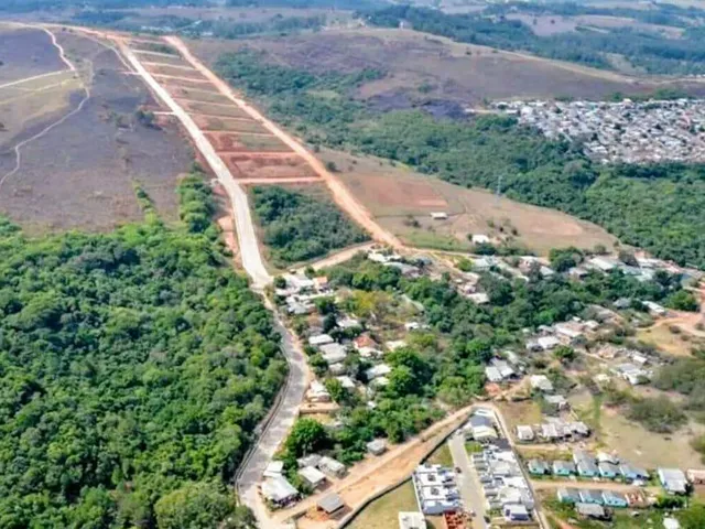Imagem: Terreno com 2 Dormitorio(S) Localizado(A)
