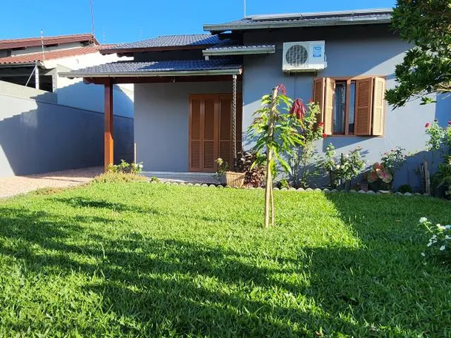 Imagem: CASA DE 2 DORMITORIOS COM SUITE NO BAIRRO