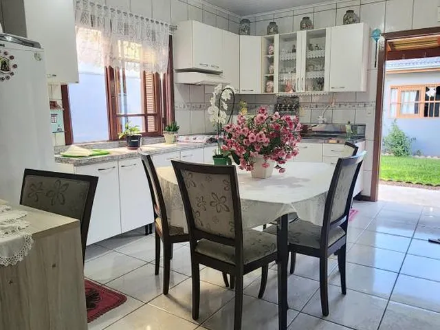 Imagem 4: CASA DE 2 DORMITORIOS COM SUITE NO BAIRRO COLONIAL