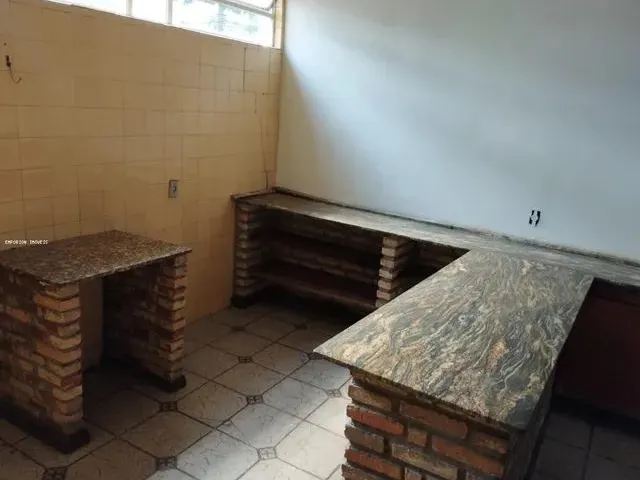 Imagem 2: Casa Comercial para Locação em Betim, Centro, 3 Dormitórios, 1 Suíte, 3 Banheiros, 5