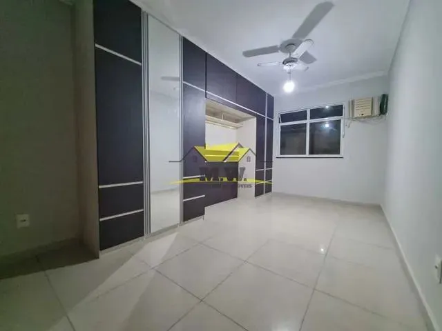 Imagem: Encantadora Casa Triplex de 4 Quartos na