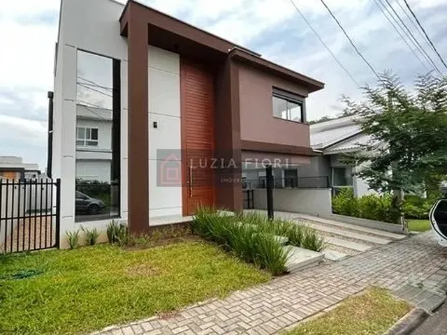 Imagem: Sobrado Alto Padrão em Condomínio Fechado