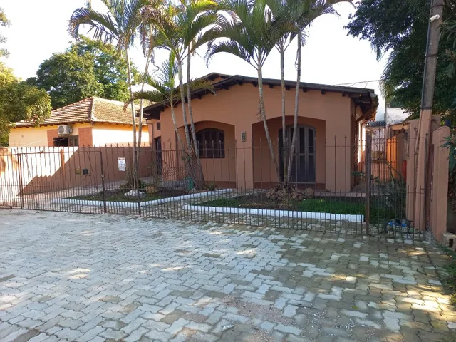 Imagem 1: Ótima Casa de 03 Quartos no Núcleo F-49