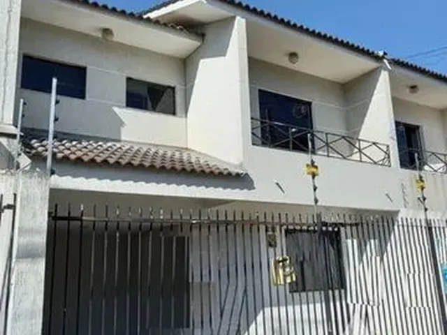 Imagem: Casa Sobrado com 3 Quartos - Bairro Oficinas