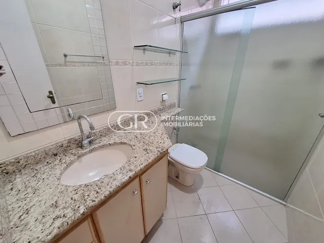 Imagem 3: Casa linear na Morada da Colina com piscina