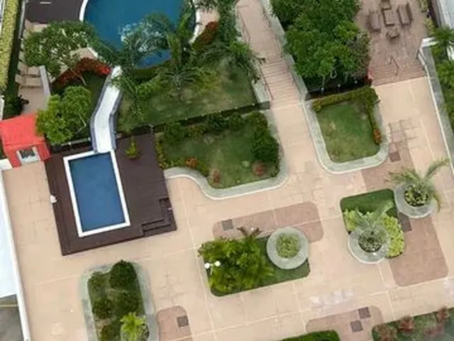 Imagem 3: Apartamento Mobiliado de 80M² no 32° Andar com 3 Quartos para Locação no Aeroclube