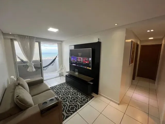 Imagem 2: Apartamento Mobiliado de 80M² no 32° Andar com 3 Quartos para Locação no Aeroclube