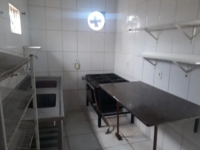 Imagem: Casa com Comércio de Esquina, Excelente