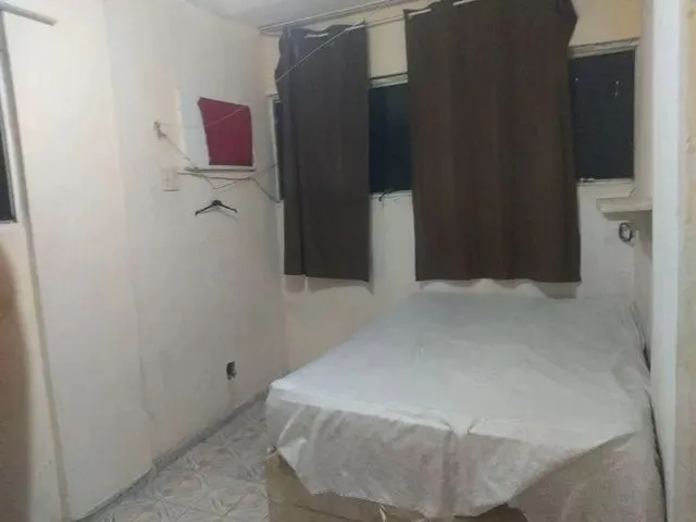 Imagem 1: Alugo Um Quarto Semi Mobiliado Leia Anúncio