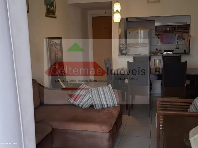 Imagem: O apartamento possui 2 Dormitórios, 1 Suíte, 2 Banheiros,